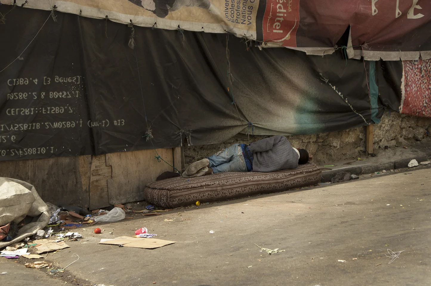 derb sultan sleeping man.jpg