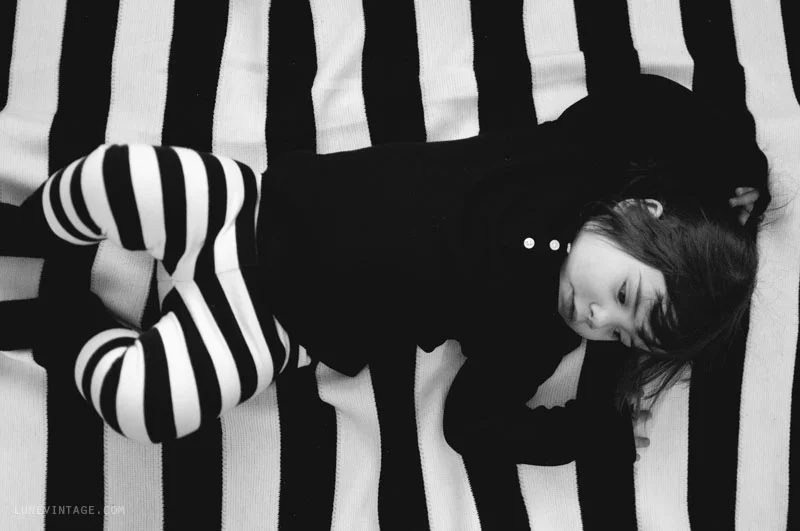 lil'moon+lookbook+lune+vintage+black+and+white+-+3.jpg