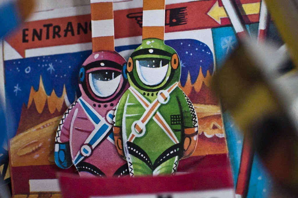 moon rocket popup book lune blog - 11 (1024x680).jpg