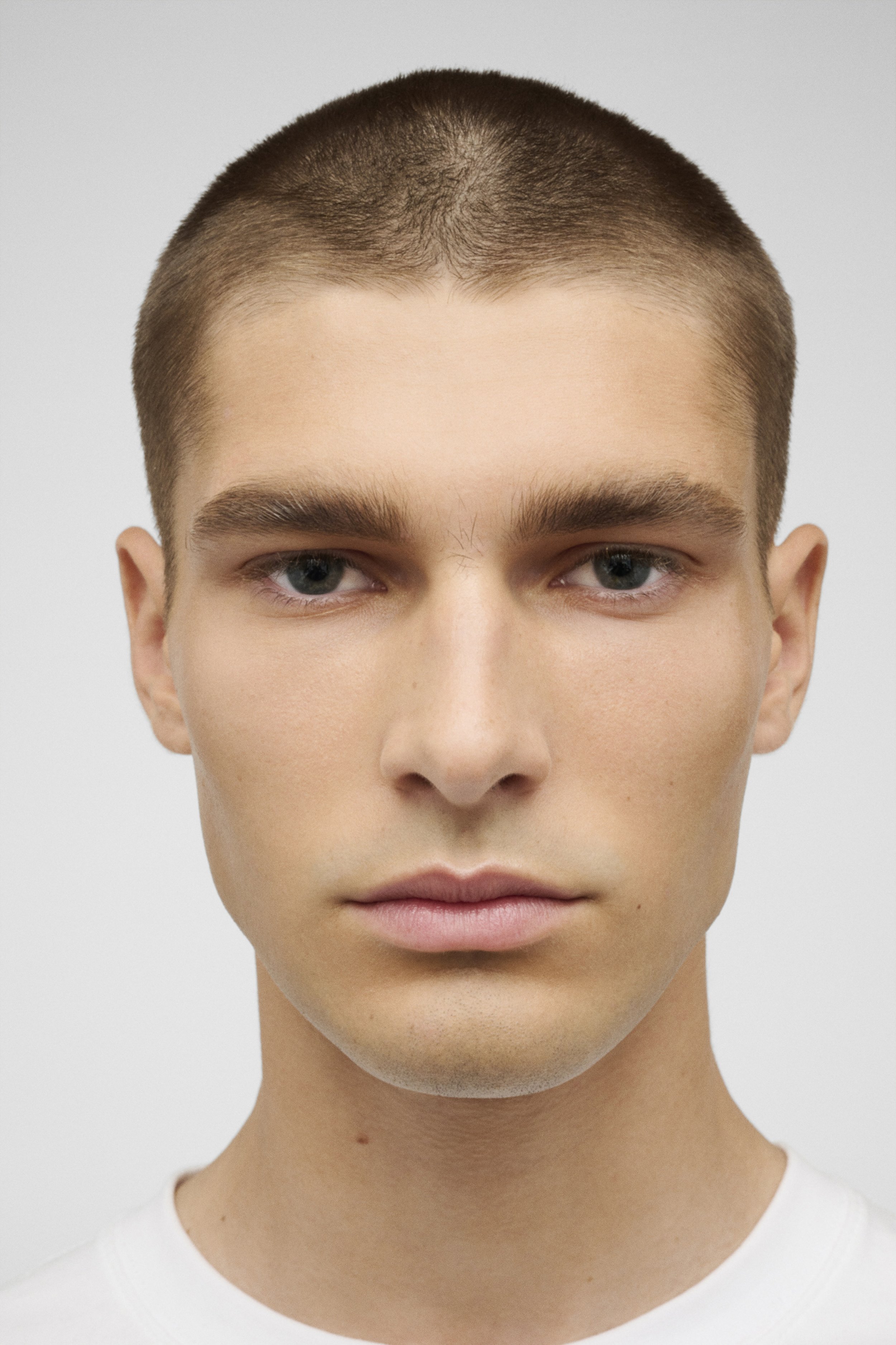 Brow_Gel_Clear_Austin_002_V3_Final.jpg