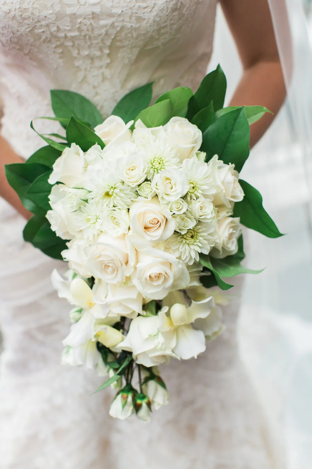 Greg+and+Kelley-Wedding+Getting+Ready-0261.jpg