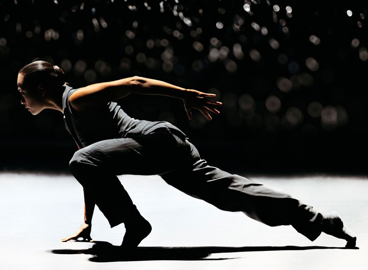 Nederlands Dans Theater in Crystal Pite's Solo Echo (Image credit: Rahi Rezvani)