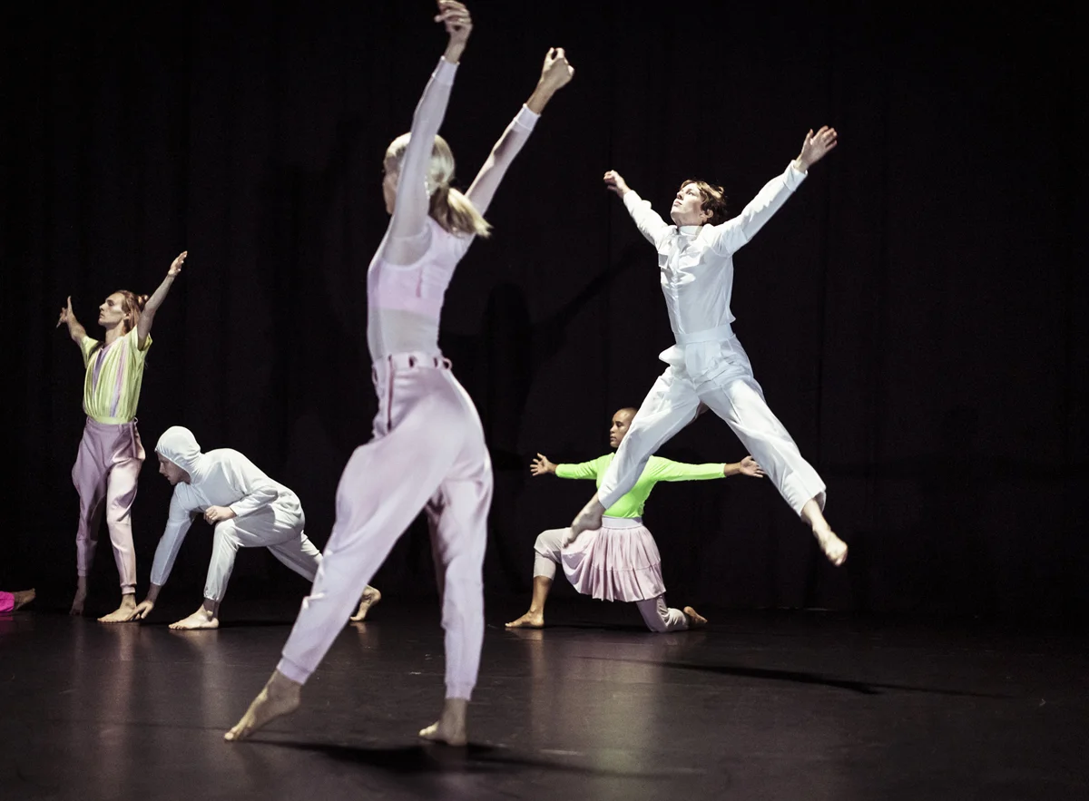 Lucy Guerin Inc. perform Make Your Own World (image credit: Pippa Samaya)