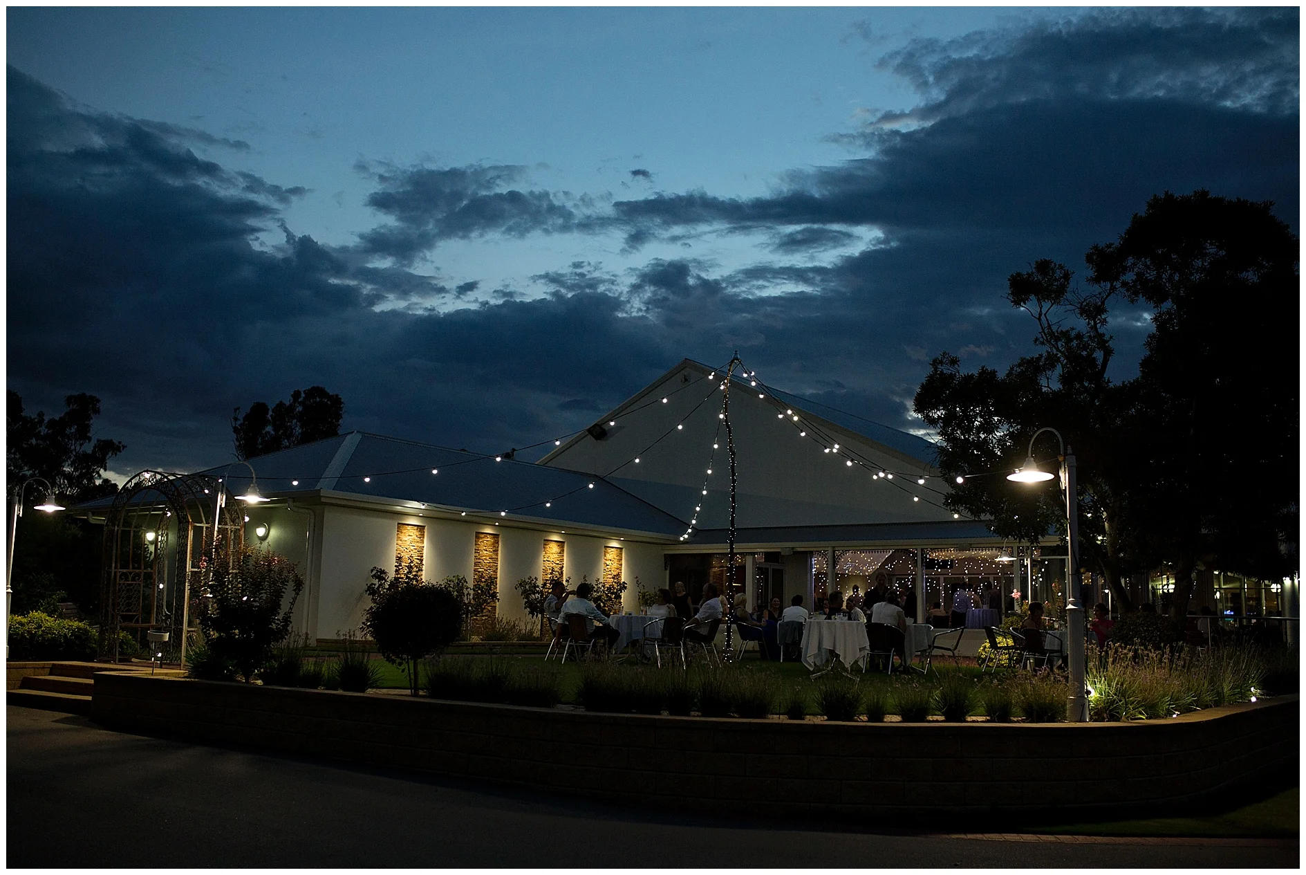 yarrawonga-wedding-photographer_0121.jpg