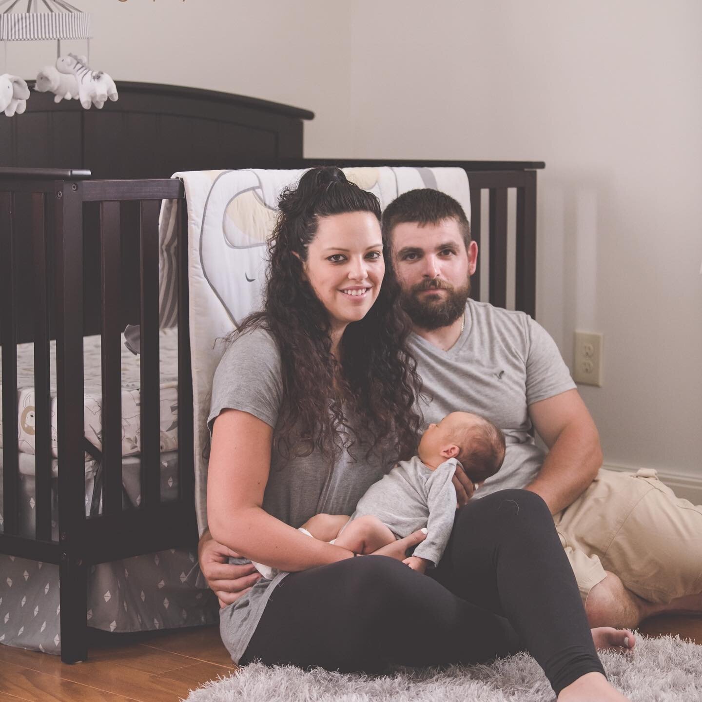 You just had a baby&mdash;
Yay! It&rsquo;s the happiest and scariest moment of your life! &amp;&amp; now you need to schedule a newborn session!
. . . . .
Traditional newborn sessions are great&mdash; but what if you didn&rsquo;t have to worry about 