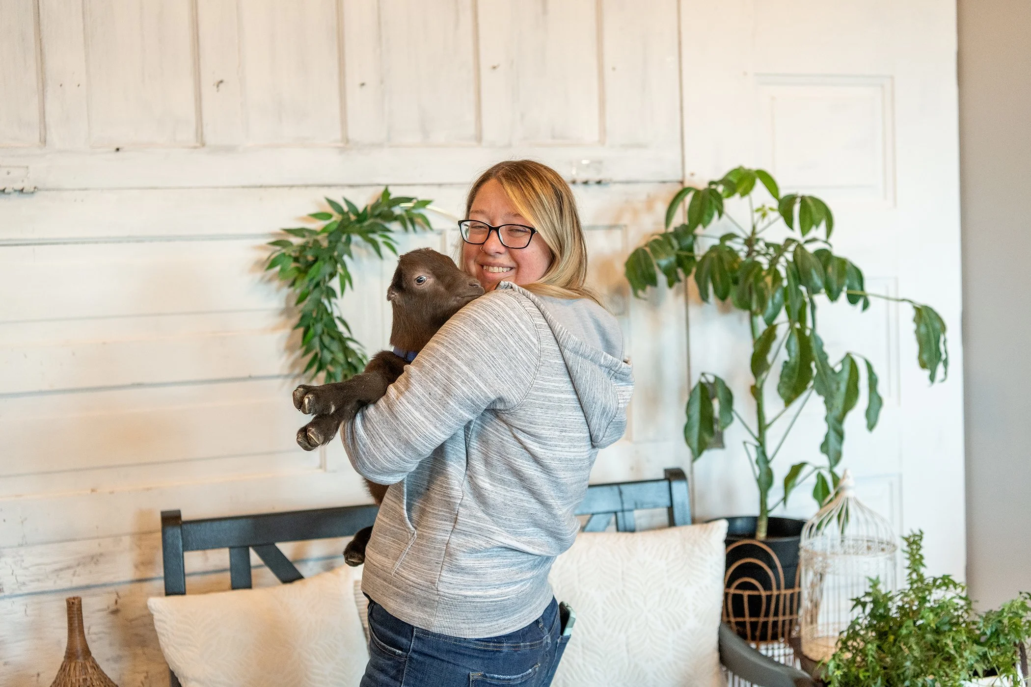 Harmony+Kelly-Easter2024-6790 copysmall.jpg