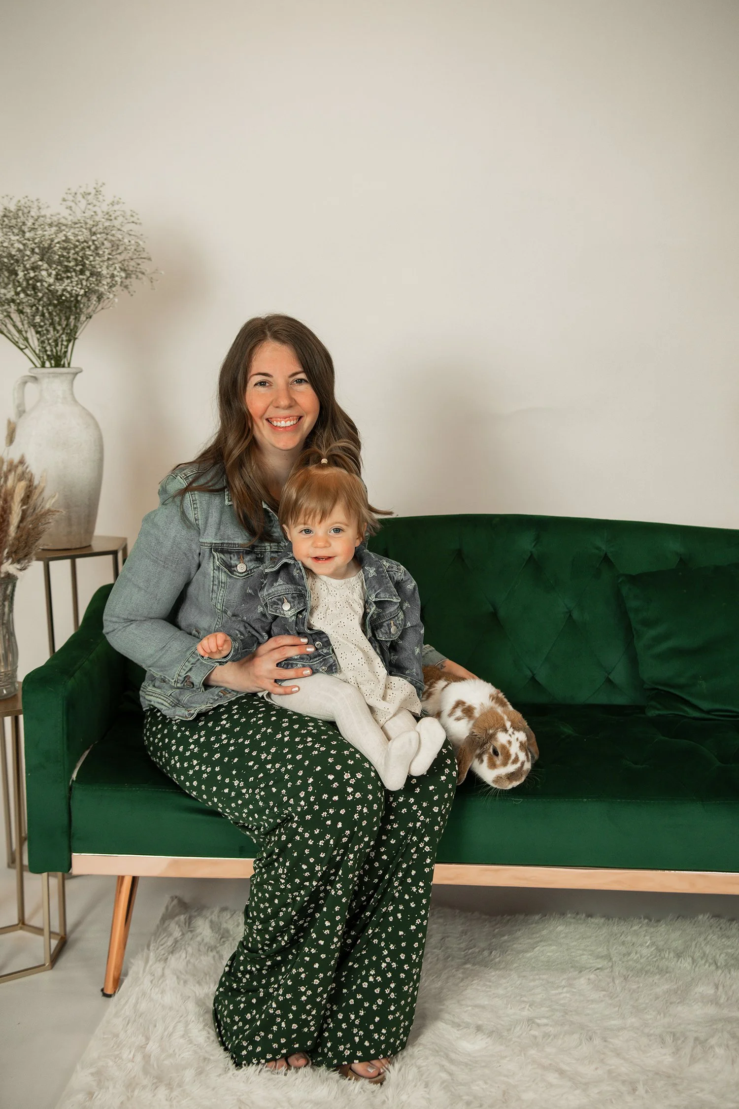 EasterMini2025-Brynlee+Katie-7711 copysmall.jpg