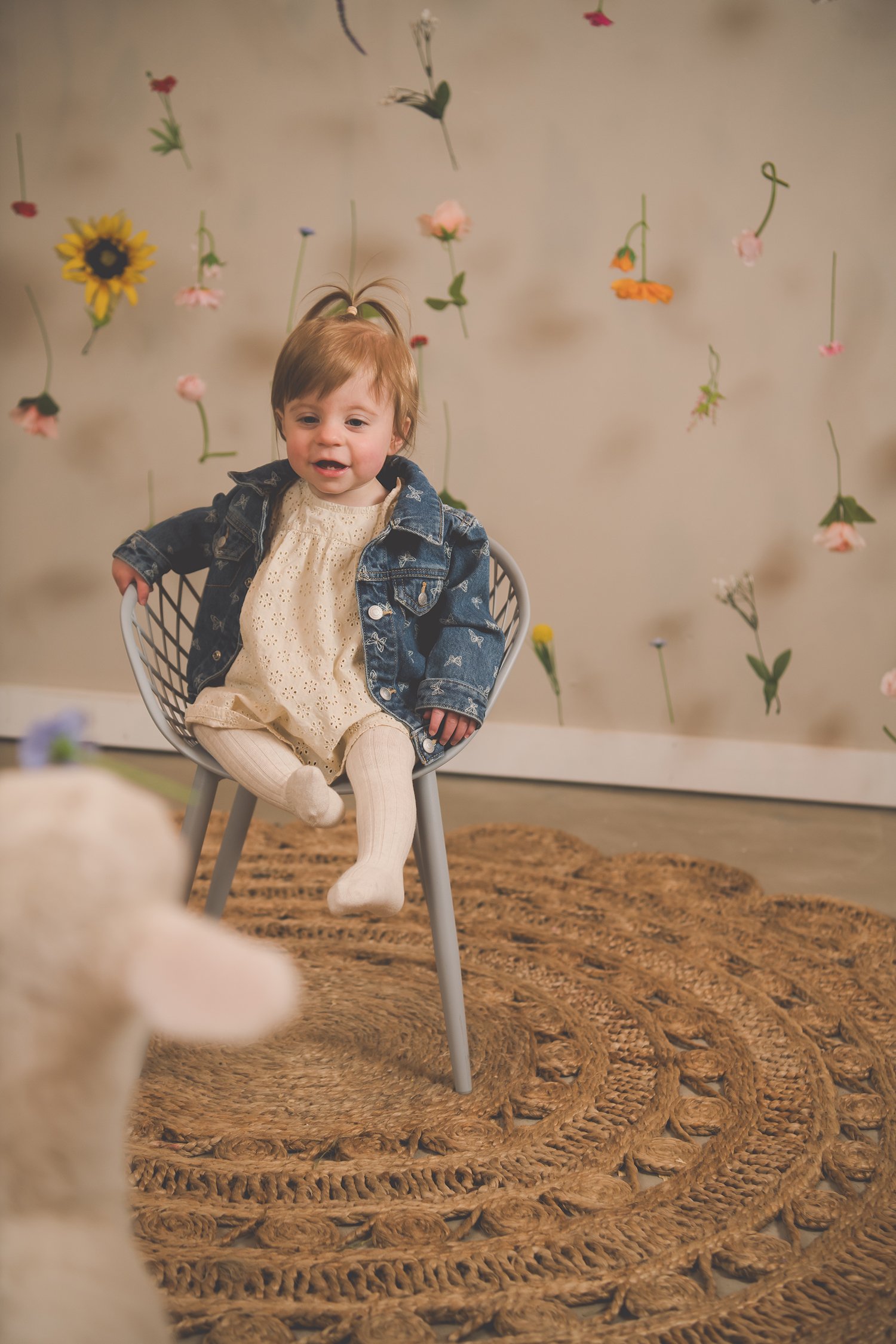 EasterMini2025-Brynlee+Katie-8004 copysmall.jpg