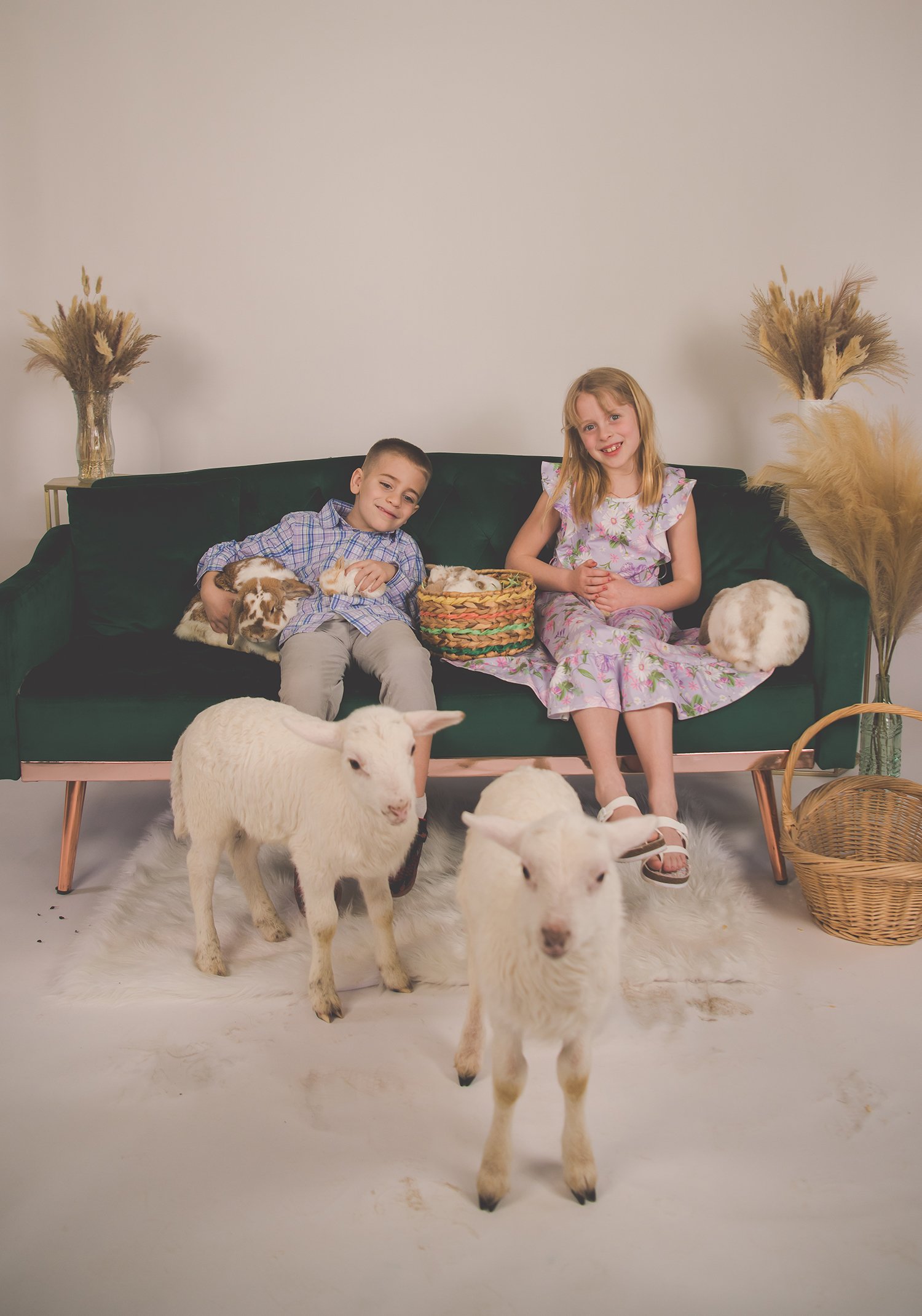 EasterMini2025-Ava+Luca-7207-2 copysmall.jpg