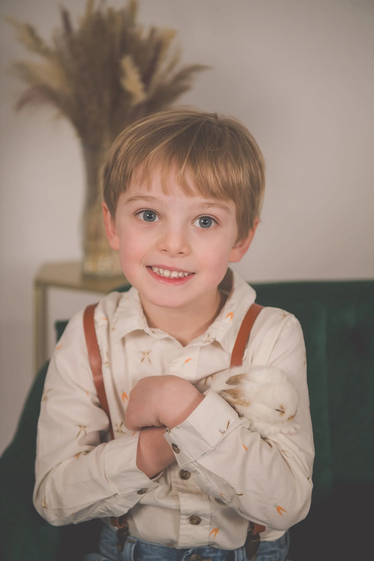 EasterMini2025-Addy+Zach-6927-2 copysmall.jpg