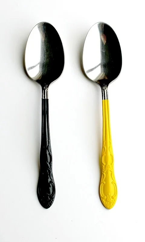 BLACK.WHITE.YELLOW.'S BLACK WHITE YELLOW PINBOARD