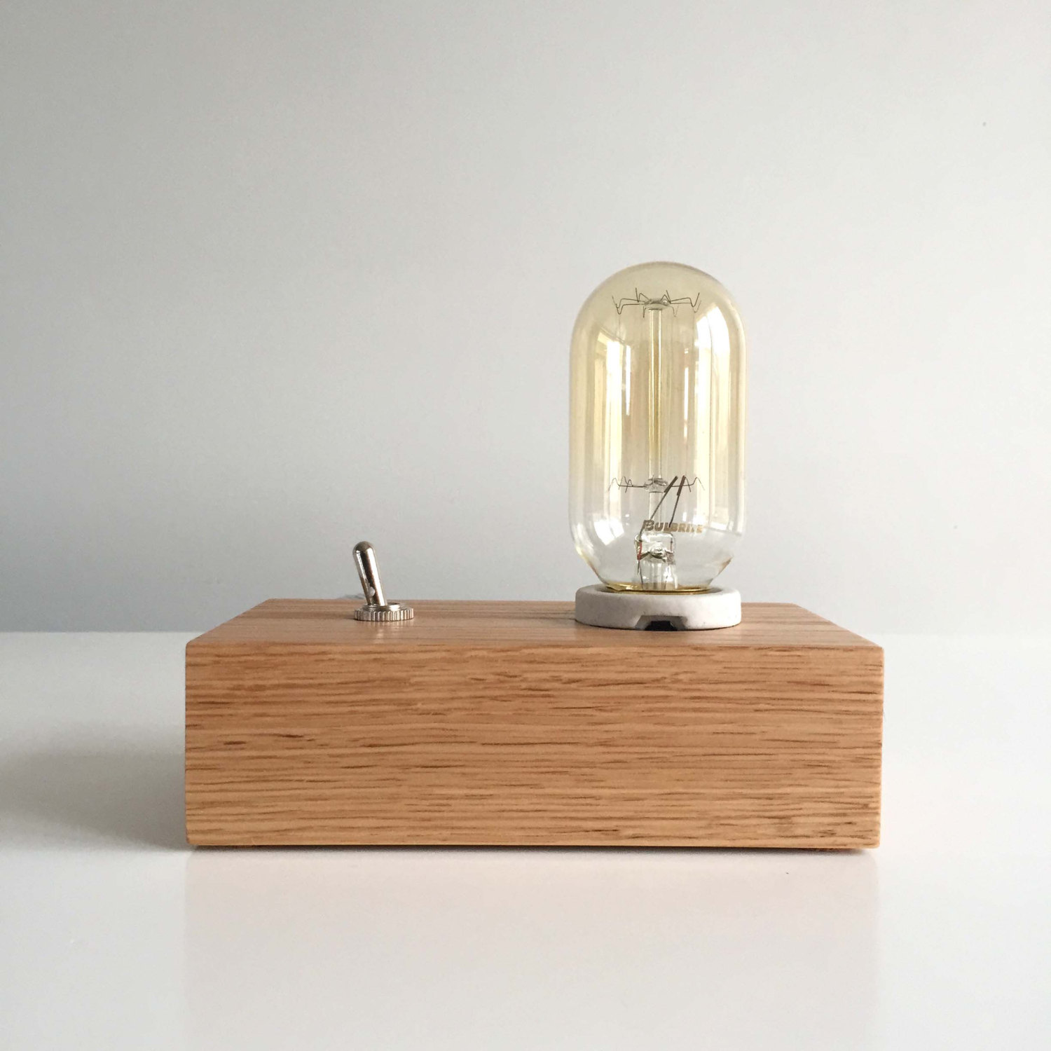 SÖLEN STUDIOS OAK TABLE LAMP