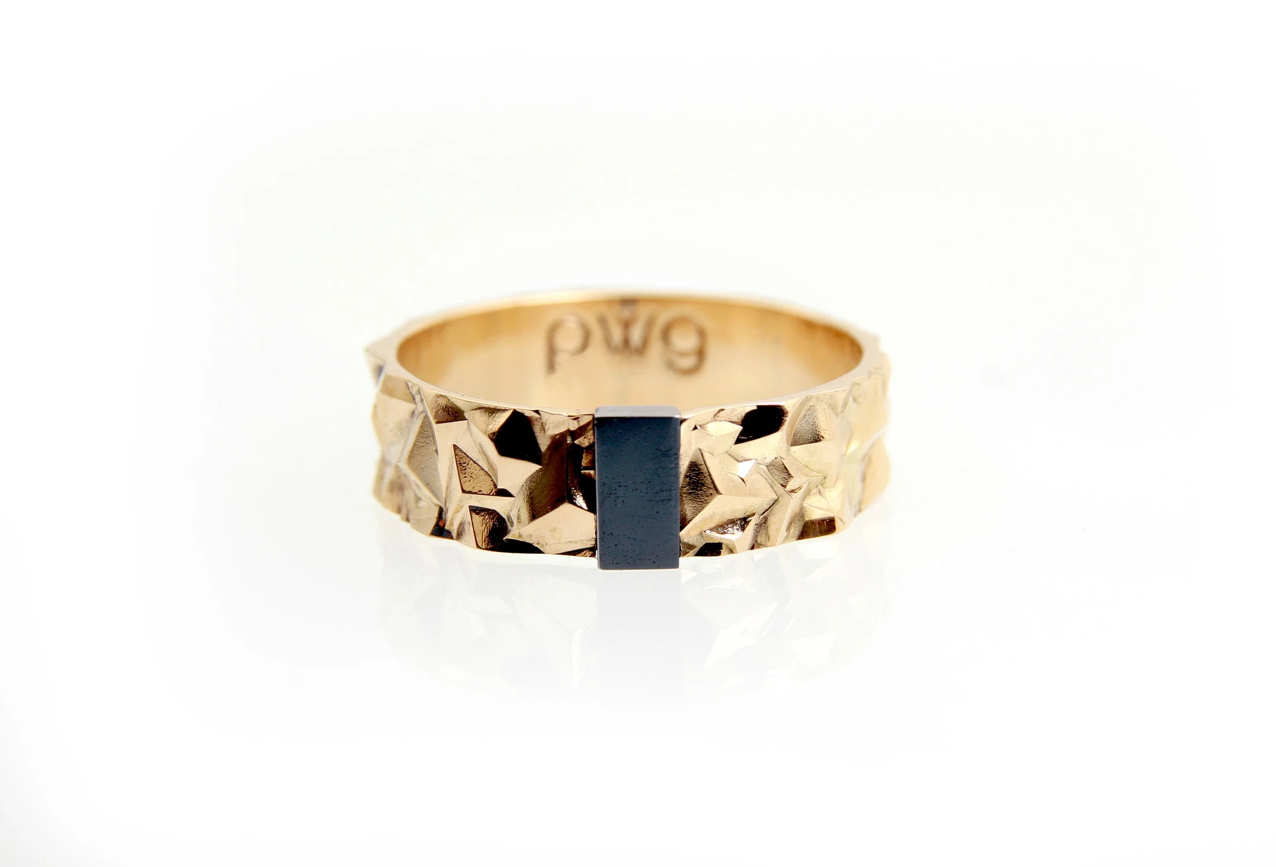 peter-w-gilroy-granite-collection-gold-bar-ring-1.jpg