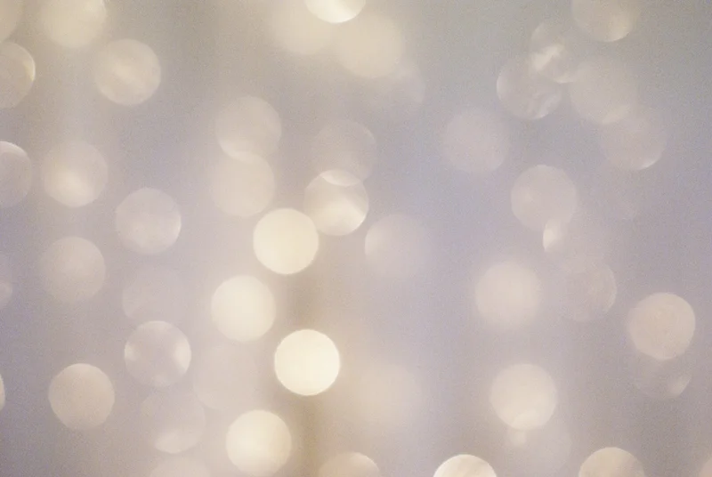 DIY: White Light and Sheers Background