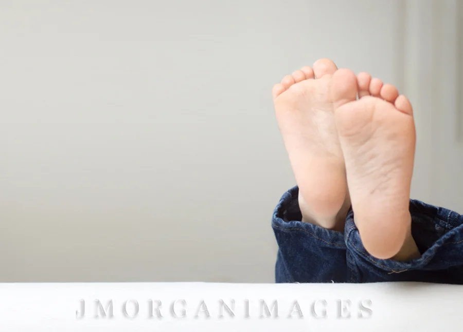 happy toes