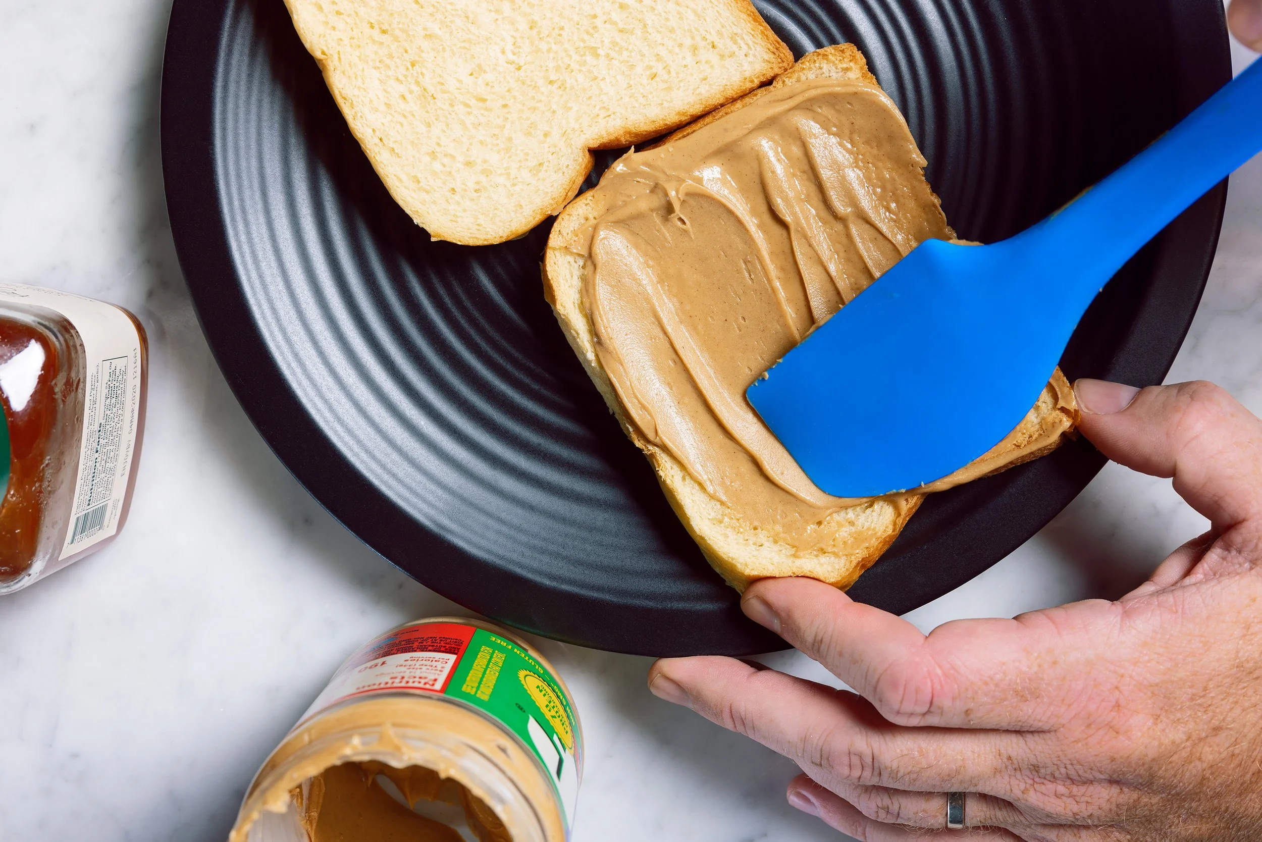 87 Small Spatula Isolation and In Use_0478_compressed.jpg