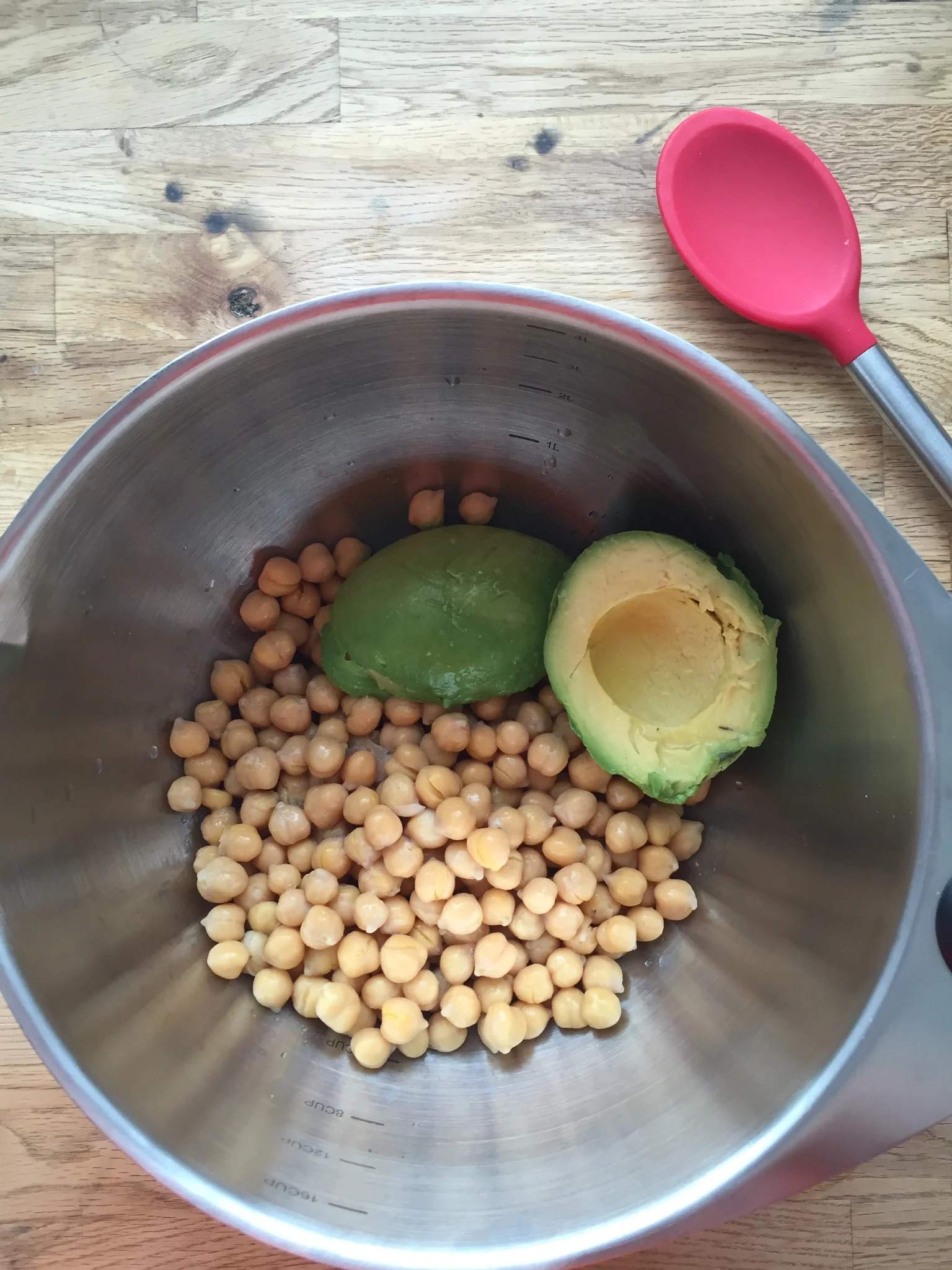Chickpeas & Avocado
