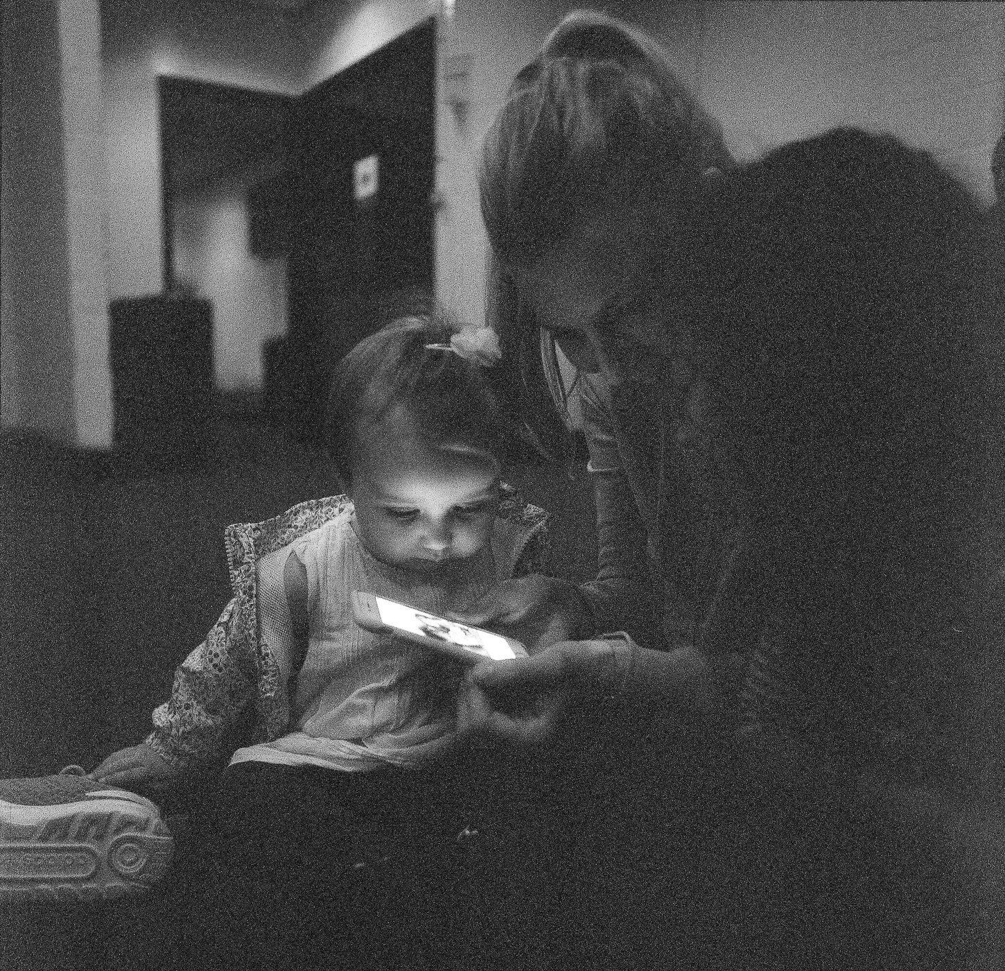Zoe_Rain_Europe_R1_BW01.jpg