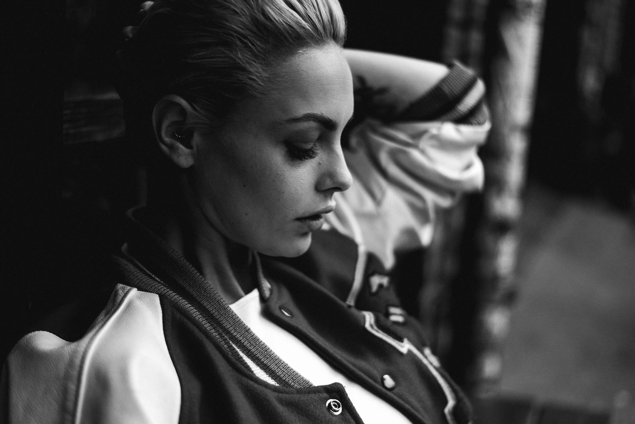 CHICAGO_FASHION_EDITORIAL_PHOTOGRAPHER_ZOE_RAIN_SURGIO_FULLRESZoe_Rain_Teela_Laroux_web_003.jpg