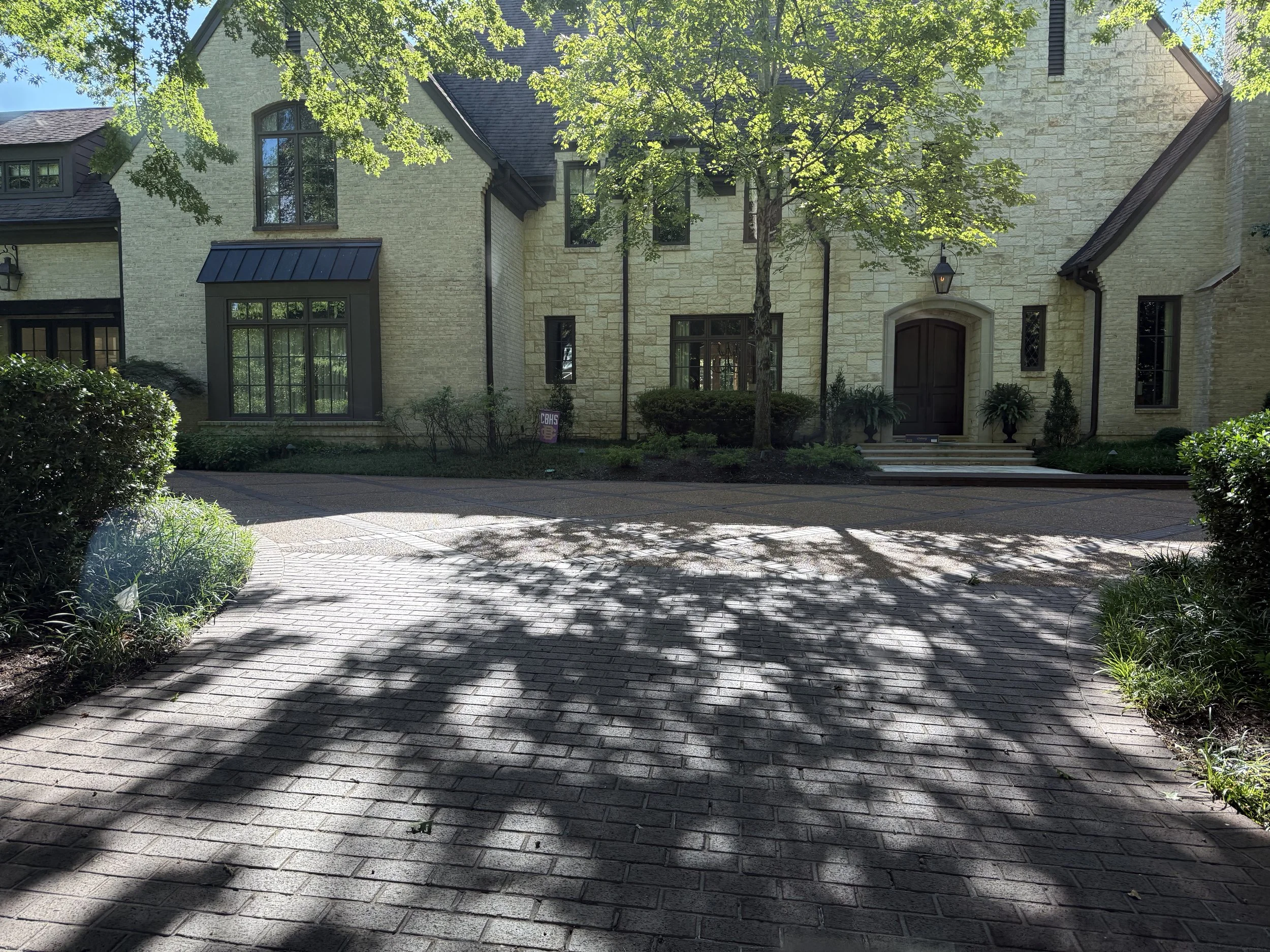 (592)  Responder's Unusual 2-Major Jump Shifts and NT Bids