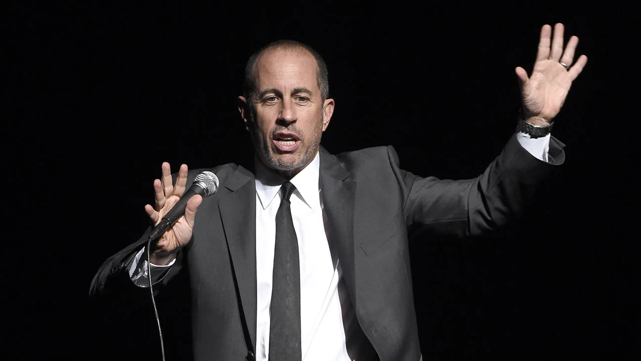 jerry_seinfeld_performing.jpg