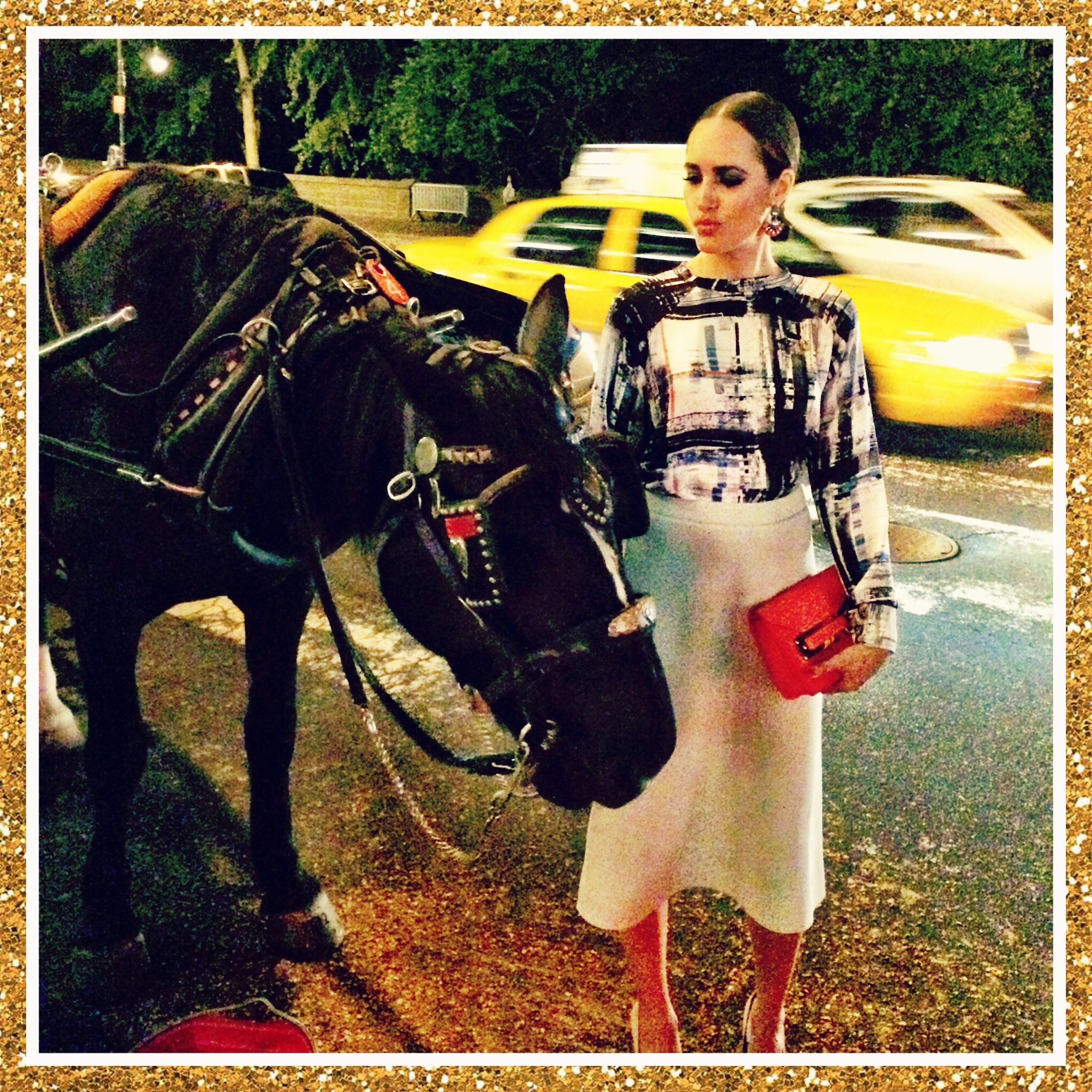 Everybody needs good Neiiiiiiighbours... Making new friends with Louise Roe by Central Park