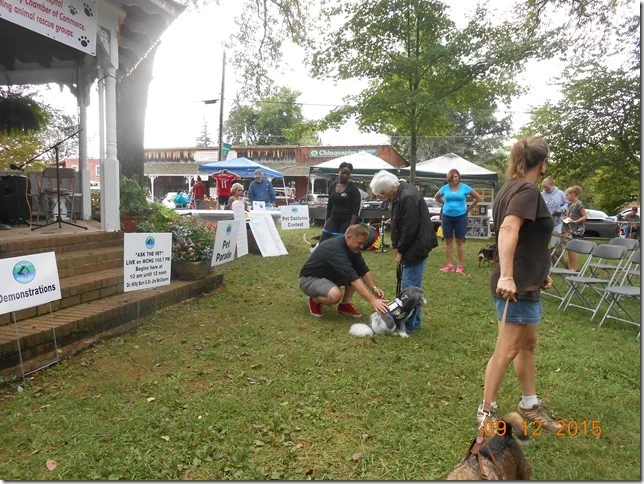 pet%20celebration%202015%20034[2].jpg