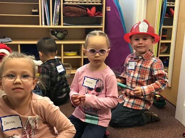 "Moms' Connection" Celebrates Mother's Day