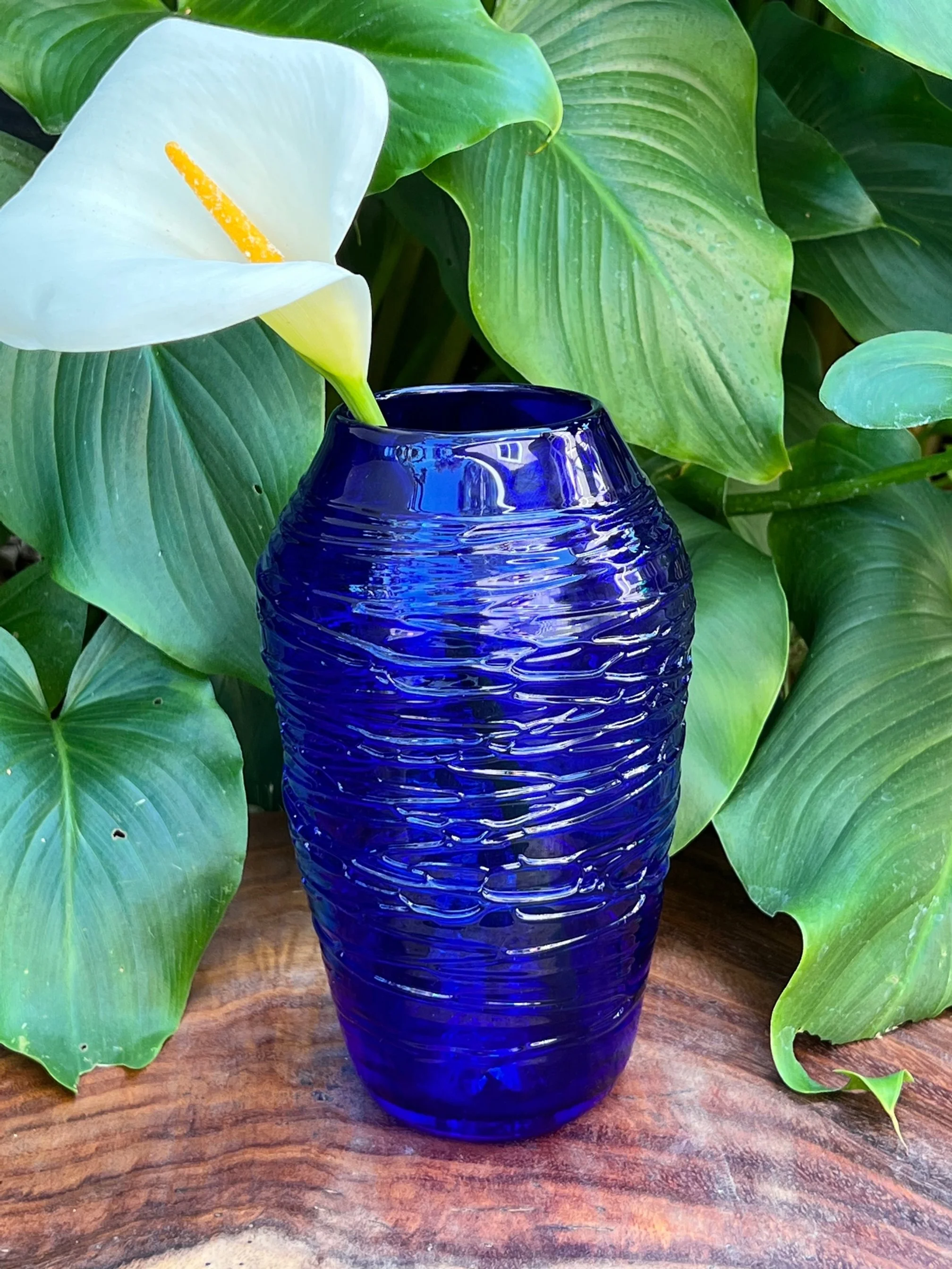 Small Vase - blue with clear texture.jpg