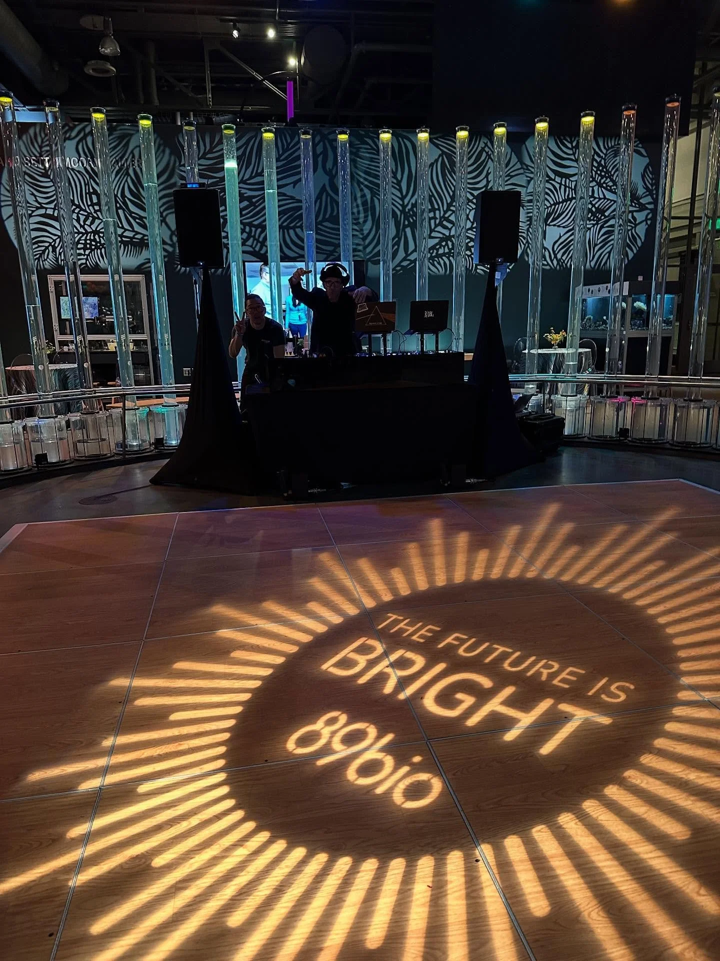 Another successful event in the books with @youreventbyerin @roycerufino @entourageeventssf 

Thanks 89Bio for having us. 

#cryo #co2 #djlife #corporateevent #uniqueevents #unique #venue #sf #bayarea #sanfrancisco #uplights