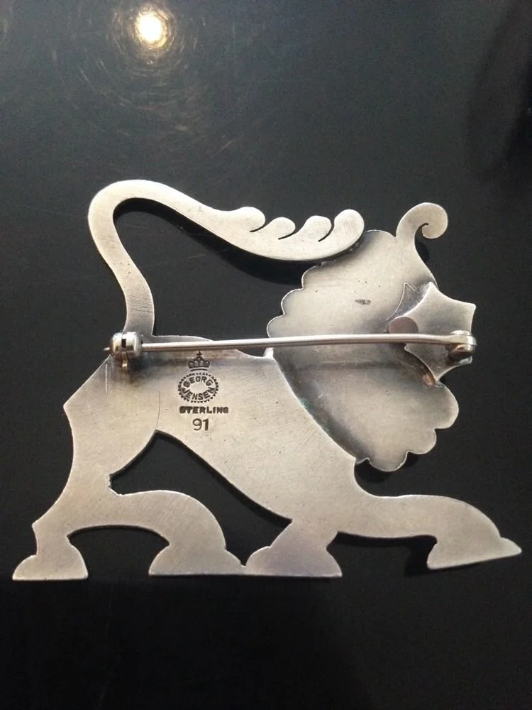 Here is the reverse of the same lion brooch where you can see the actual hallmark in its proper location. This is an example of the 1925-32 hallmark, which, in this case, was probably used on a later piece, as was typical of some smaller jewelry pieces.