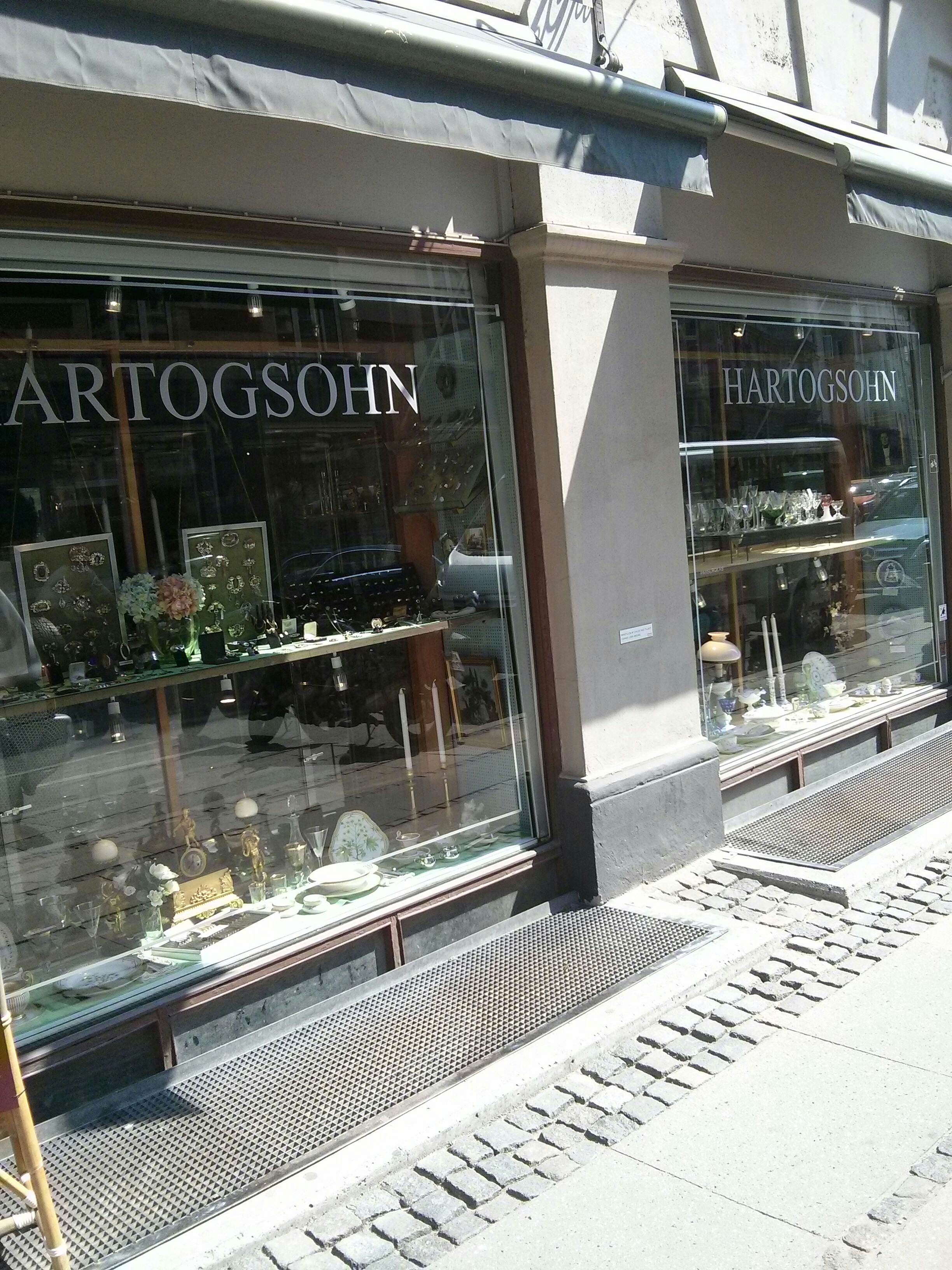 hartogsohn antik ( http://hartogsohn.dk/ ), one of the old and very fine antik shops in copenhagen, still going strong.