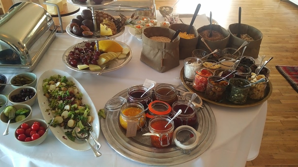 breakfast setting, too bad, one can only eat so much, really not that much, so better choose wisely.