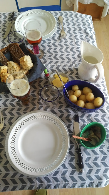 anette invited me for a typical danish lunch, i liked every bite, great arrangement