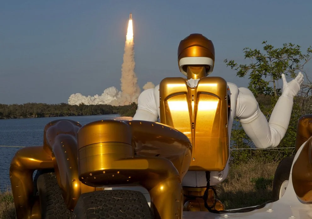 The Singularity <<< the foreground to a new project