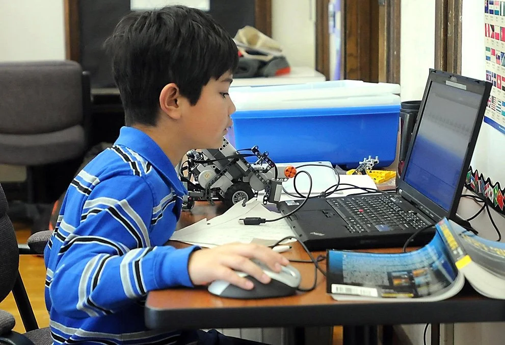 The Singularity <<< the foreground to a new project