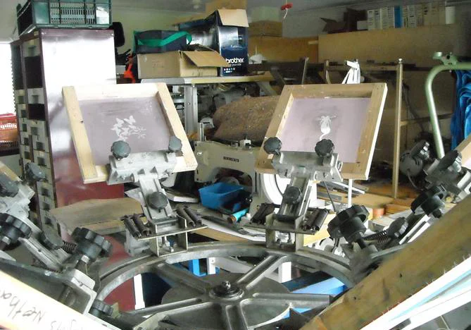 fresh venture... screen print shop <<< artistic & graphic prints