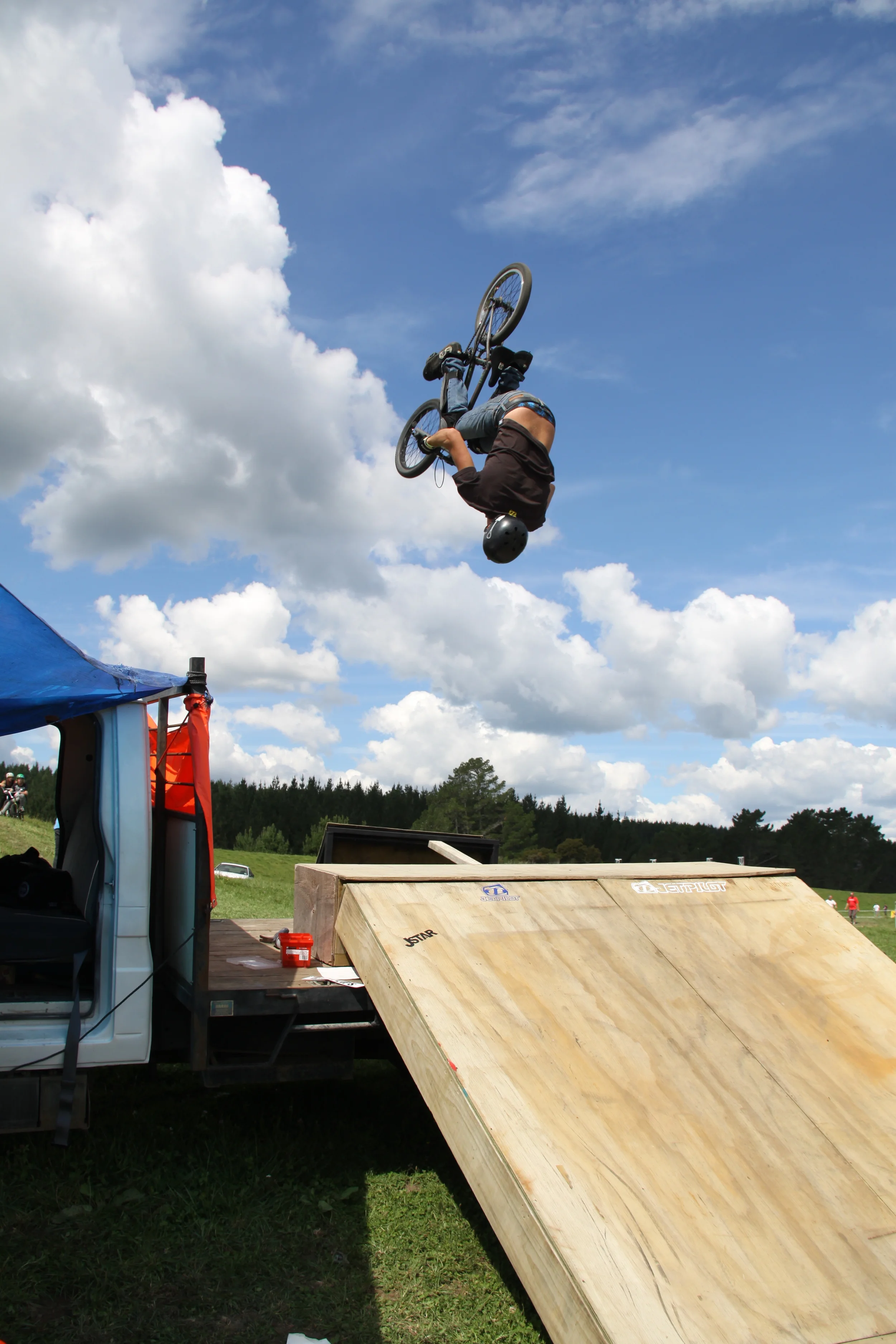 WAKEdUP = Alex Discombe Photography <<< shots of the day