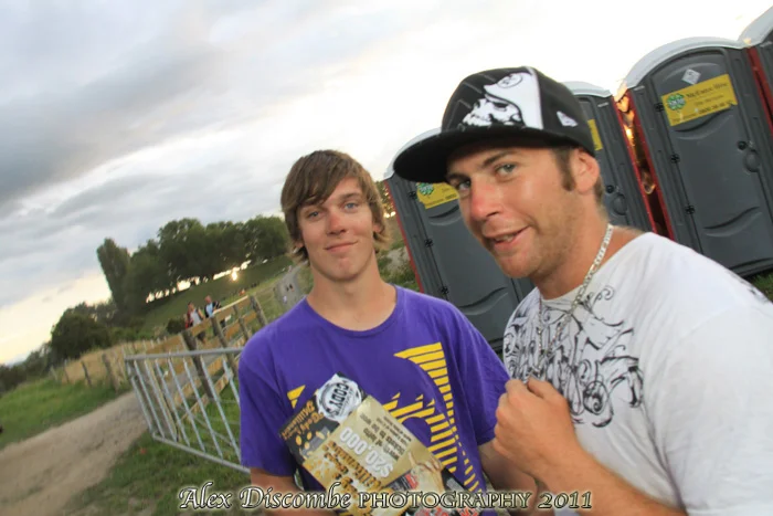 WAKEdUP = Alex Discombe Photography <<< shots of the day