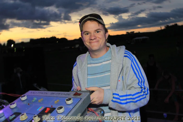 WAKEdUP = Alex Discombe Photography <<< shots of the day