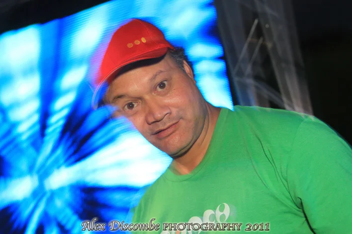 WAKEdUP = Alex Discombe Photography <<< shots of the day