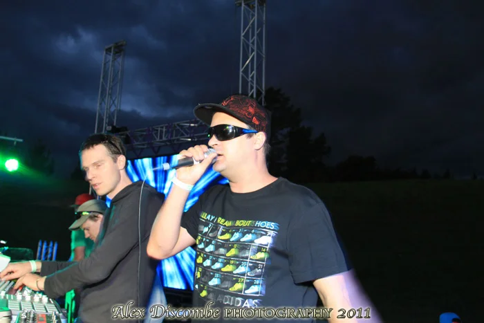 WAKEdUP = Alex Discombe Photography <<< shots of the day