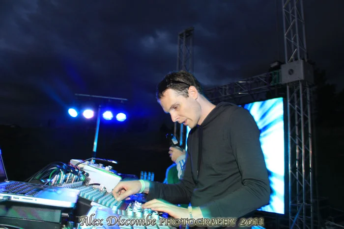 WAKEdUP = Alex Discombe Photography <<< shots of the day