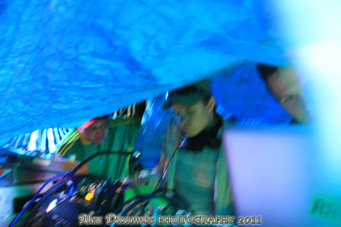 WAKEdUP = Alex Discombe Photography <<< shots of the day