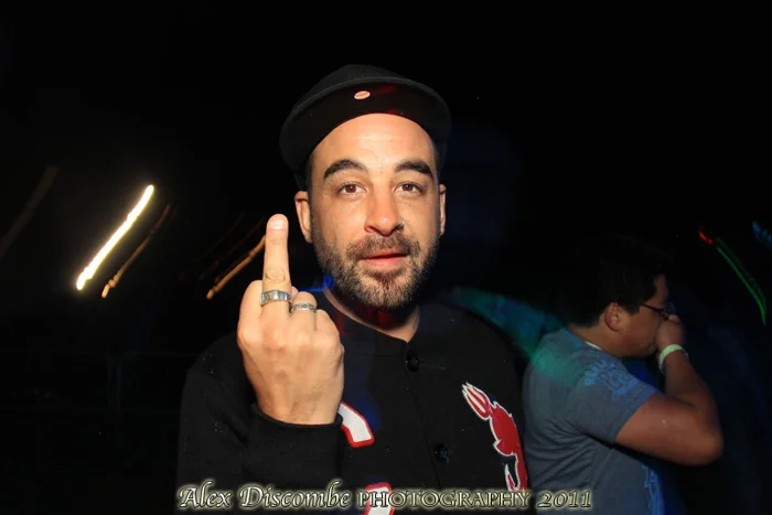 WAKEdUP = Alex Discombe Photography <<< shots of the day