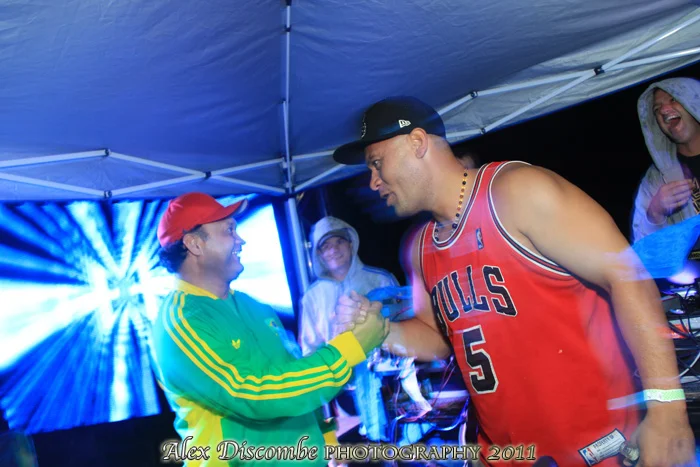 WAKEdUP = Alex Discombe Photography <<< shots of the day