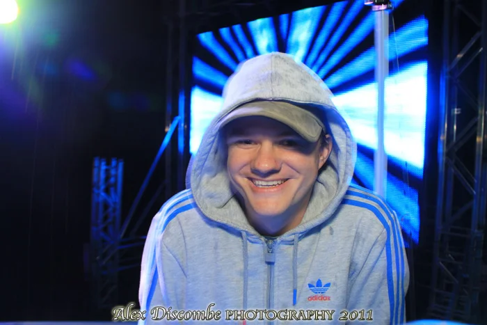 WAKEdUP = Alex Discombe Photography <<< shots of the day