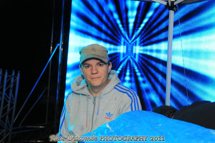 WAKEdUP = Alex Discombe Photography <<< shots of the day