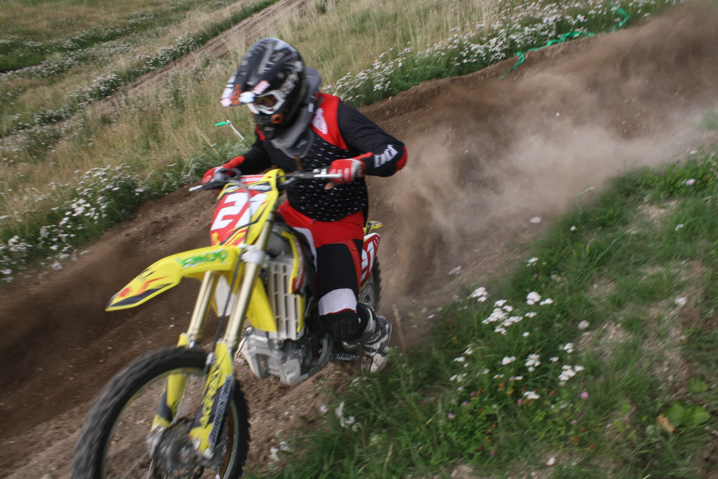 a day in the WAKEdUP office <<< photo shoot with Lee & Scott McKinstry (MotoX) & Mark Russell (BMX)