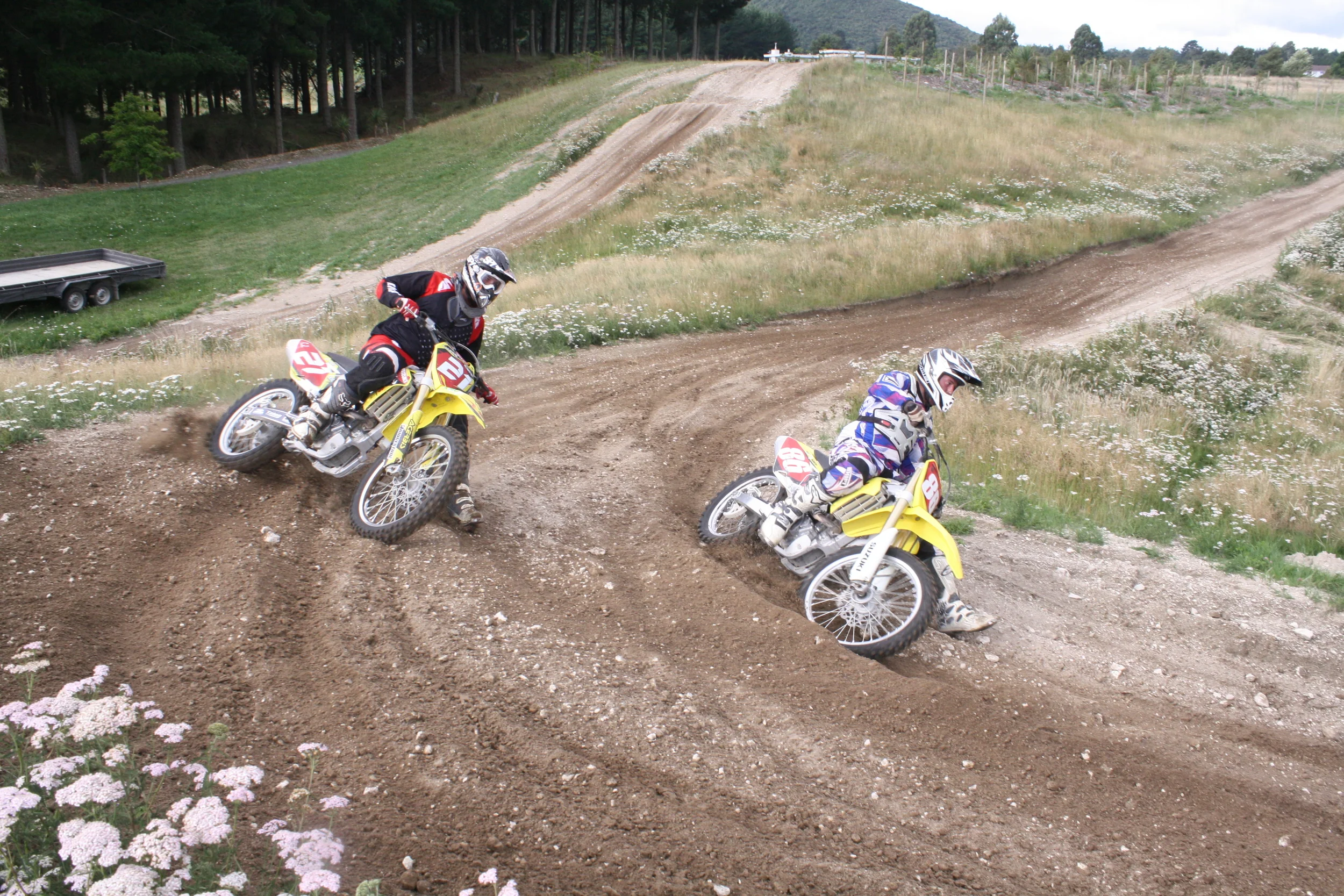 a day in the WAKEdUP office <<< photo shoot with Lee & Scott McKinstry (MotoX) & Mark Russell (BMX)
